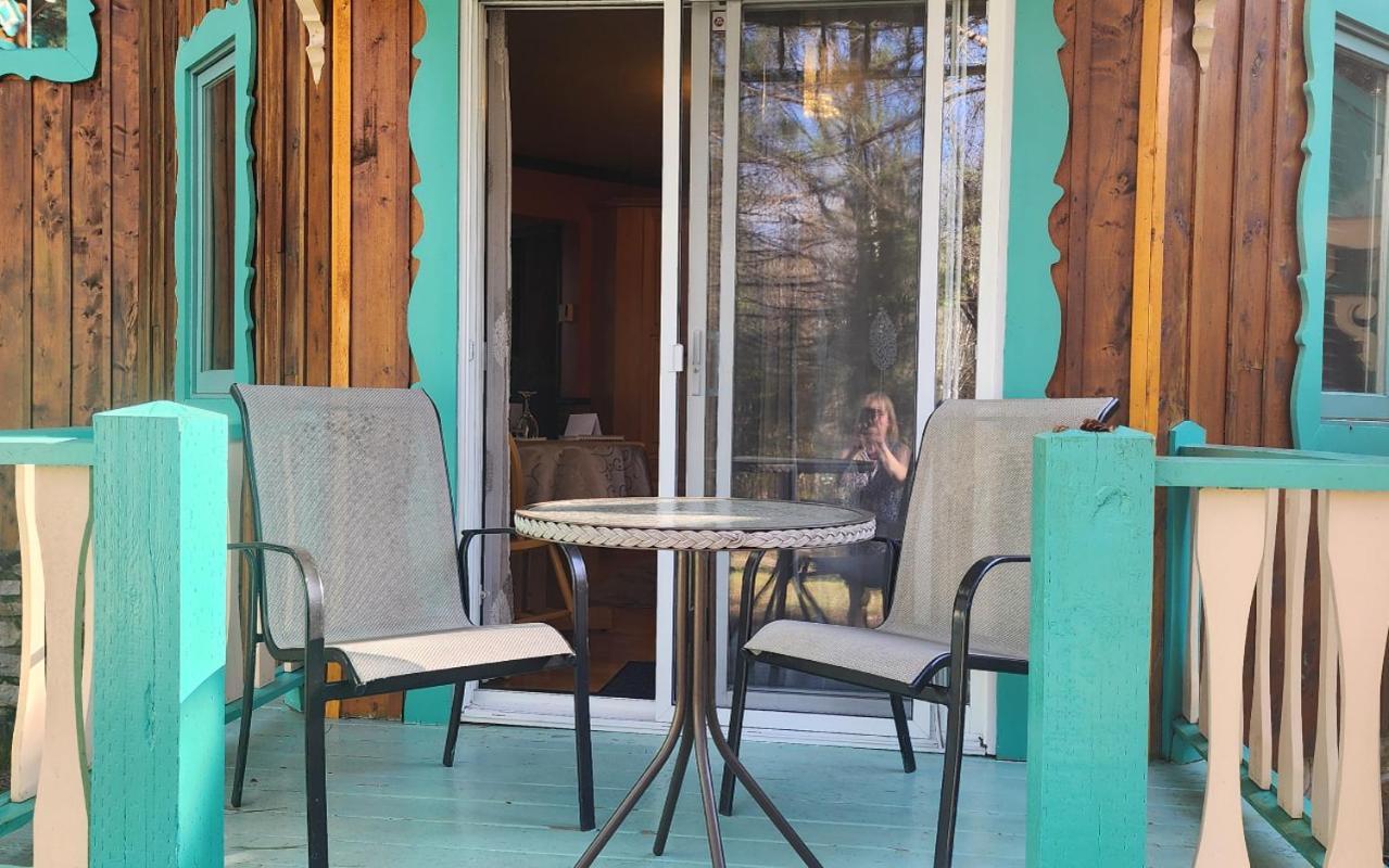 Hotel Domaine Riviere Sacacomie Saint-Alexis-des-Monts Exterior foto